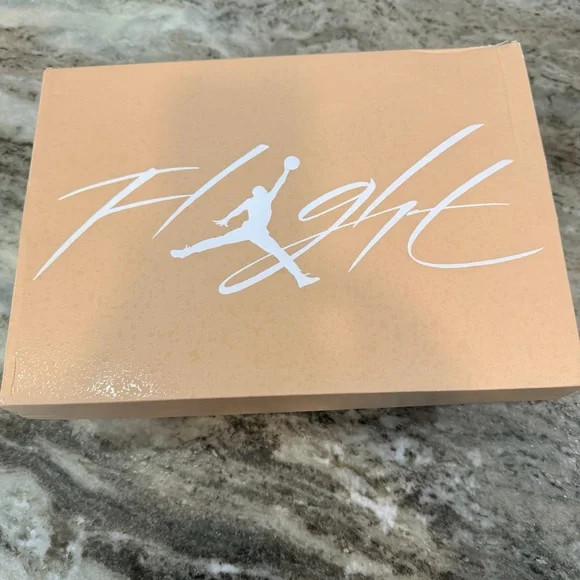 Nike Jordan 4 Retro Cozy Girl New W11 M9.5 - Picture 5 of 13